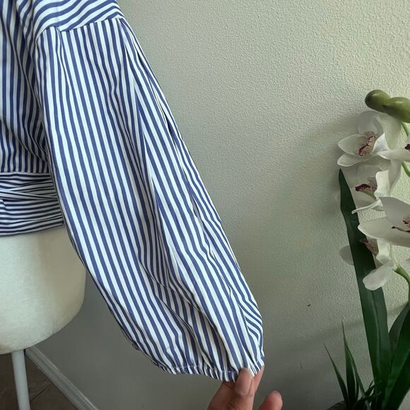 J.O.A Blue White Striped Tie Blouse Puff Sleeve Button Up Minimalist Women's M - Picture 8 of 9